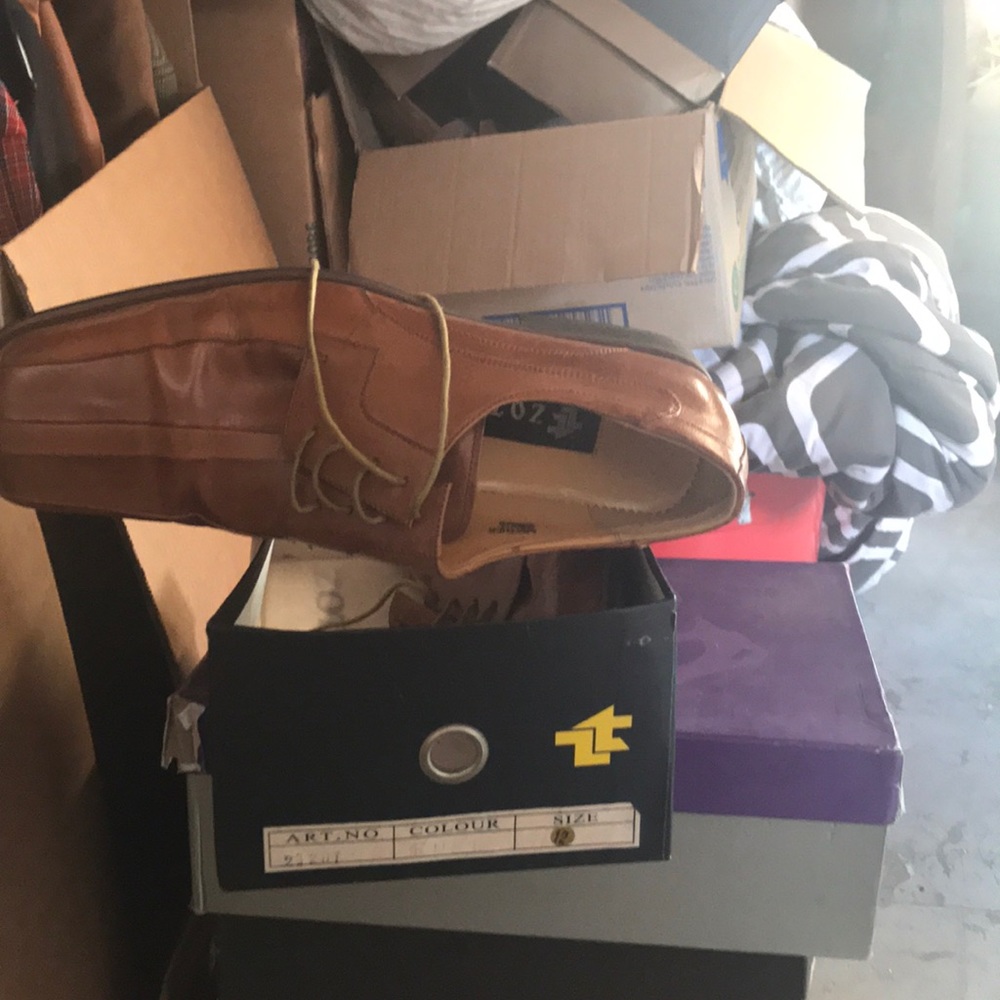 Shoes - Picture 2 of 3